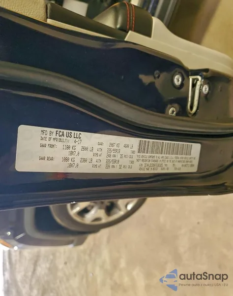 2017 Jeep Compass Limited z USA, uszkodzony, nr VIN 3C4NJDCB9HT636325